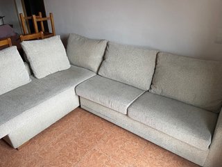 Sofá chaise longue beige claro
