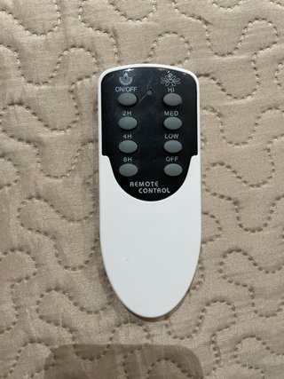Ventilador de techo plateado con luz