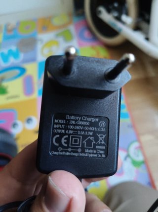 Moto Eléctrica Infantil T1500 Roja y Negra.