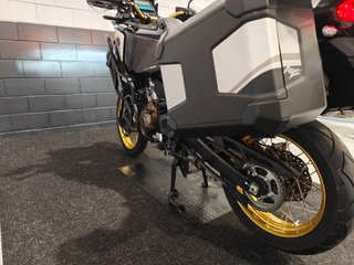 HONDA AFRICA TWIN ADVENTURE SPORTS DCT 2021  24370
