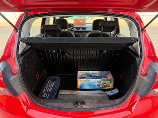 Opel corsa 2016 esta buen de chapa y pintura
