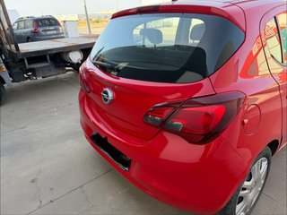 Opel corsa 2016 esta buen de chapa y pintura