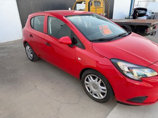 Opel corsa 2016 esta buen de chapa y pintura