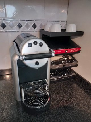 Cafetera Nespresso Zenius Profesional