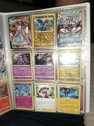 Colección Cartas Pokémon V, VMAX y Entrenador