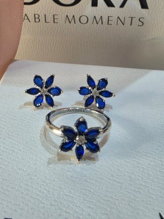 Conjunto Pandora Anillo y Pendientes Flor Azul