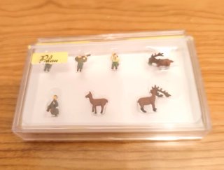 Figuras cazadores y ciervos para maqueta Escala N