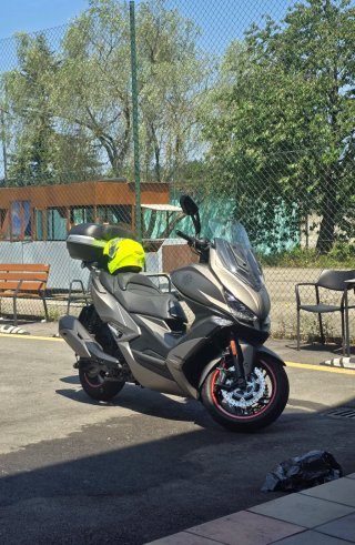 Kymco Xciting 400s Maxi Scooter
