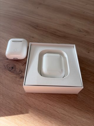 iPhone 14 128GB(sin caja) +  2 AirPods