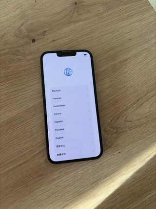 iPhone 14 128GB(sin caja) +  2 AirPods