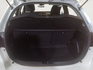 Toyota Yaris 1.5 100H Active 74 kW (100 CV)