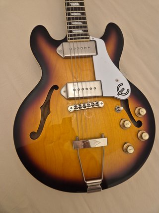 Epiphone Casino Coupe VS con funda