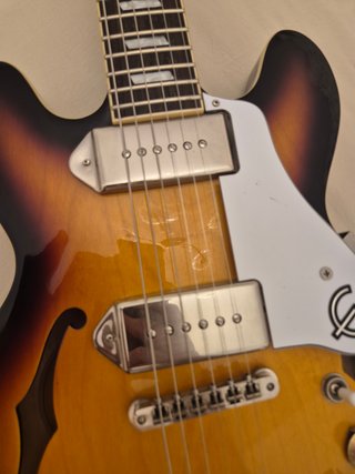 Epiphone Casino Coupe VS con funda