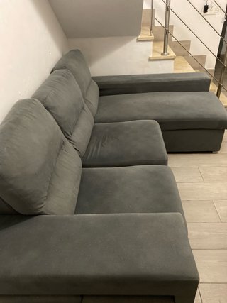 Sofá chaiselong gris