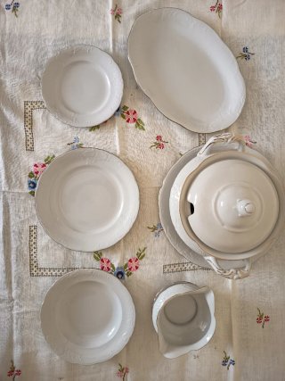 Vajilla Porcelana Blanca Alhambra Filo Dorado