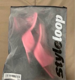 Zapato de tacon fucsia Zara talla 37