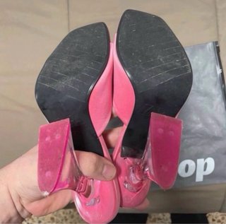 Zapato de tacon fucsia Zara talla 37