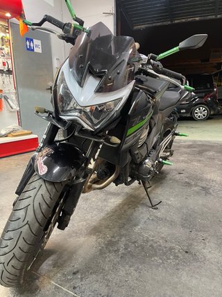 Kawasaki Z800 E Negra y Verde ITV AGOSTO 2026