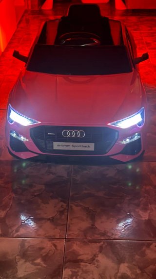 Coche Batería Niños 12v Audi E-tron Rosa