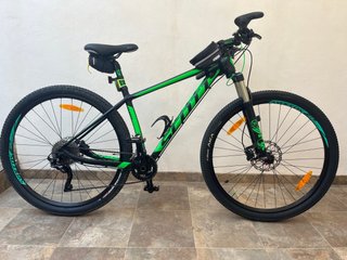 Bicicleta Scott Scale 950