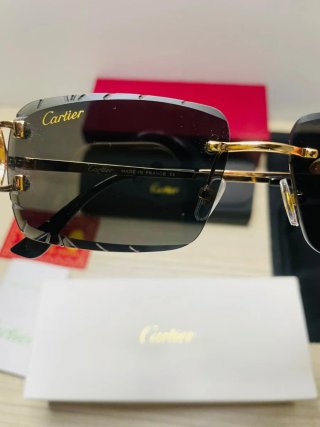 Gafas Cartier Negras con montura dorada Doradas