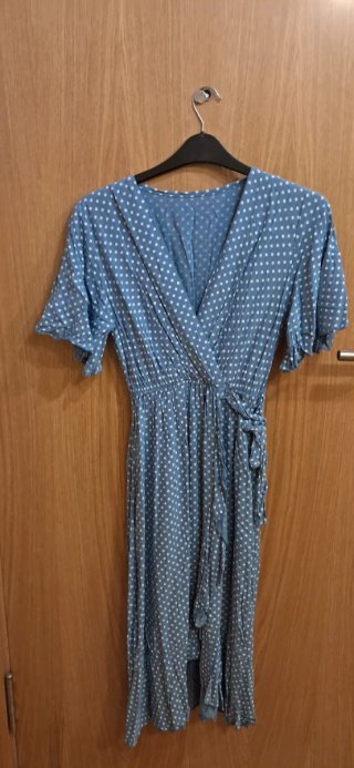 Vestido azul celeste lunares