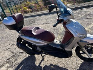 PIAGGIO Beverly Sport Touring 350