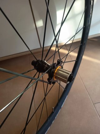 Ruote Spinergy FCC 32 Disc Tubeless in carbonio