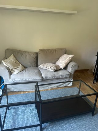 Tavolo da centro IKEA in vetro e metallo