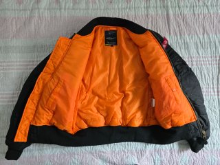 Chaqueta Bomber Negra