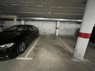 Garaje en alquiler en Eixample Nord – La Devesa en Girona