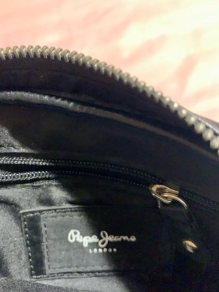 Bolso Pepe Jeans tachuelas negro