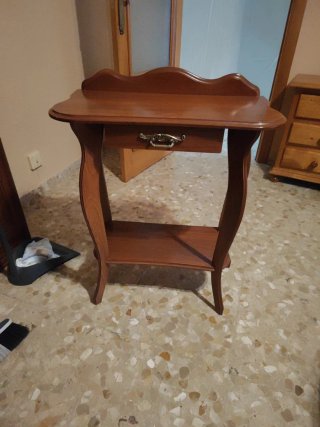 Mesa de entrada de madera