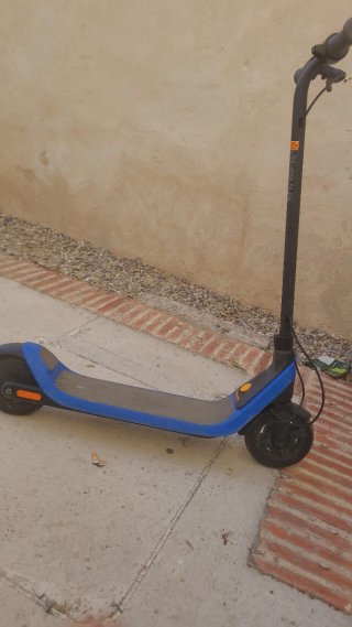 Patinete Eléctrico Azul