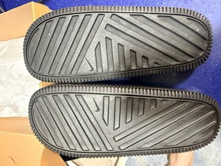 Chanclas Nike Negras