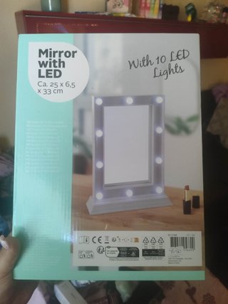 Pequeño Espejo con luces LED a pilas