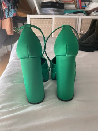 Tacones verdes plataforma