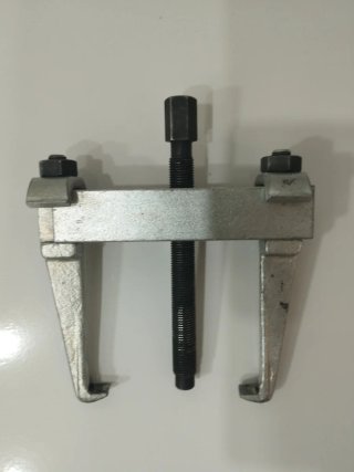 Extractor rodamientos/poleas dos patas FORZA