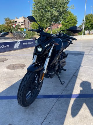 Voge 125r Negra