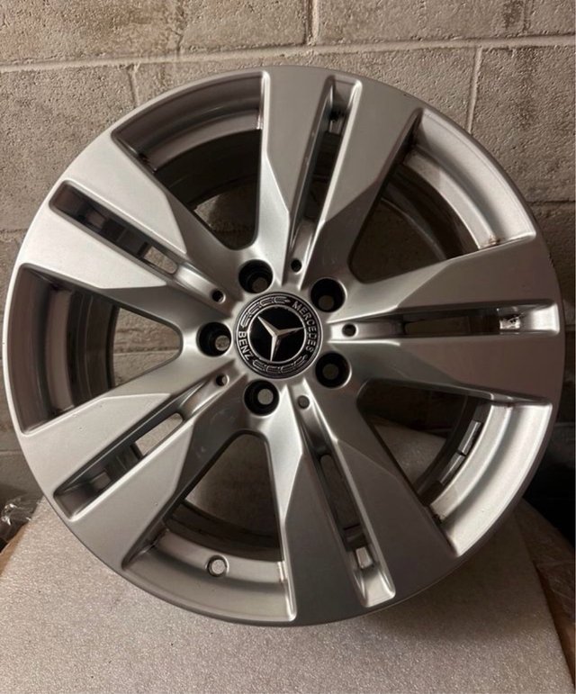 Llantas ORIGINALES Mercedes 17”