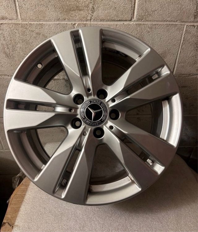 Llantas ORIGINALES Mercedes 17”
