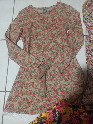 Lote 3 Vestidos Niña 9-10 Años (Zara, Pepe Jeans)
