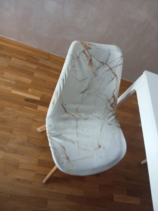 Mesa de comedor con sillas