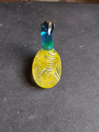 Figura de pato de cristal soplado