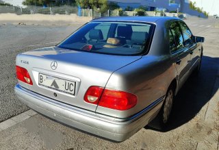 Mercedes-Benz Clase E 1998