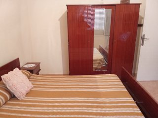 Cama y Mueble