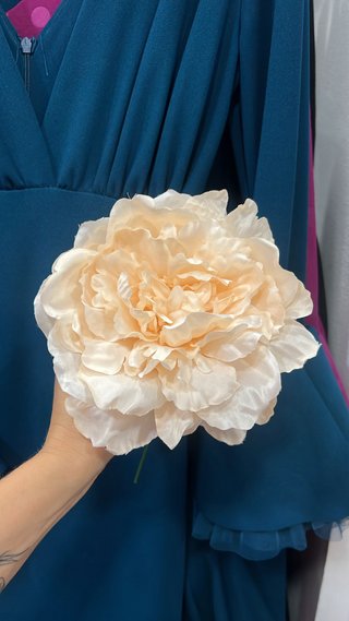 Flor Peonia Crema Flamenca