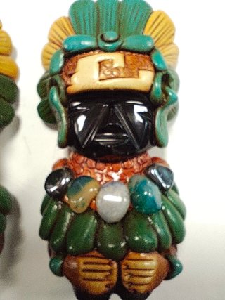 2 tótems mayas obsidiana de piedras