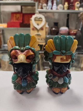 2 tótems mayas obsidiana de piedras