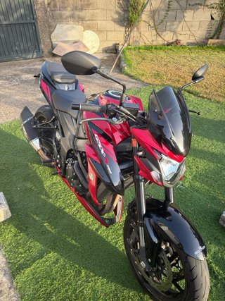 Suzuki GSXS-750 Edición Yoshimura